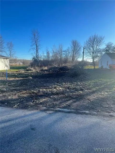 6064 Robinson Rd, Pendleton, NY 14094 photo 9