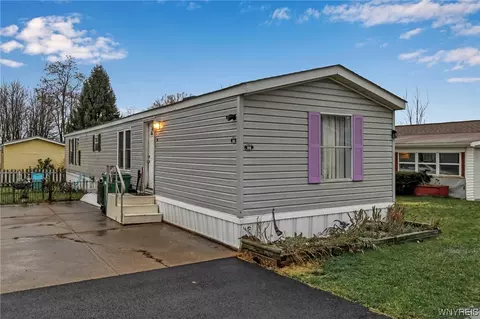 5455 Southwestern, Hamburg, NY 14075