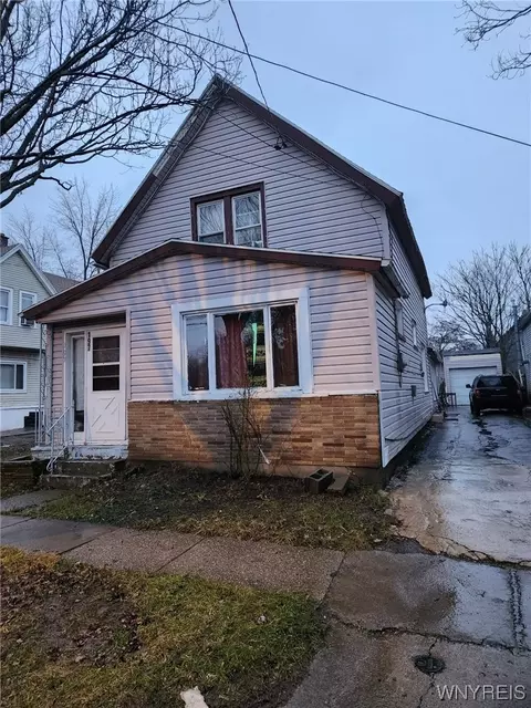 197 May St, Buffalo, NY 14211