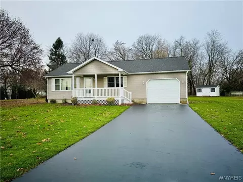 7149 Orchard Park Rd, Oakfield, NY 14125