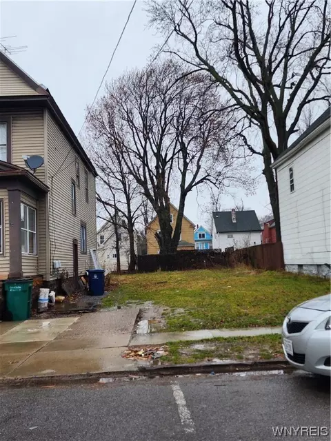 134 Royal Ave, Buffalo, NY 14207