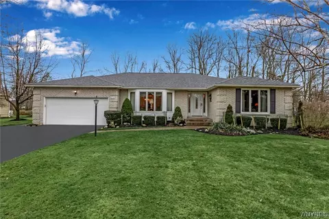 8320 W Point Dr, East Amherst, NY 14051
