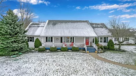 6325 Utley Rd, Newstead, NY 14001