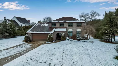 5132 S Freeman Rd, Orchard Park, NY 14127