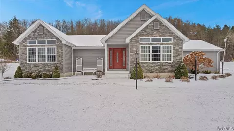 6368 California Hill Rd, Mansfield, NY 14779