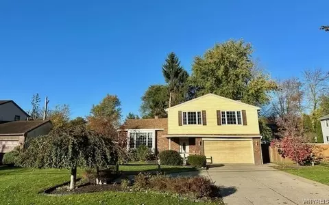 756 Campbell Blvd, Amherst, NY 14228