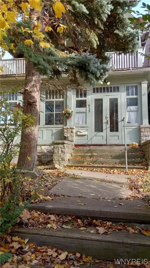 635 13th St, Niagara Falls, NY 14301