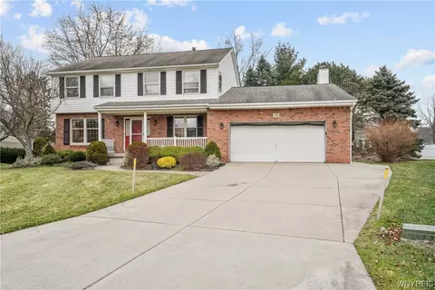 15 Yolanda Ct, Getzville, NY 14068