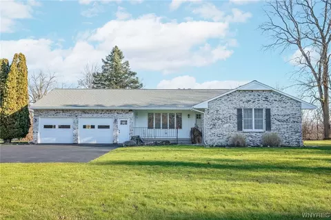 2324 Pratt Rd, Pembroke, NY 14036