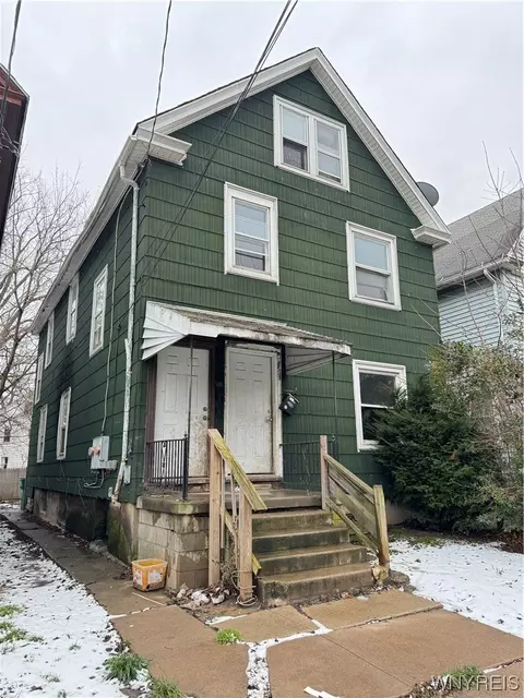 1841 Michigan Ave, Niagara Falls, NY 14305