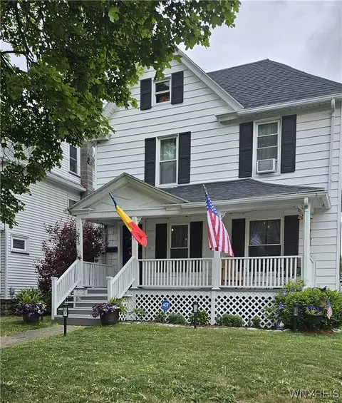 215 North St, Batavia, NY 14020