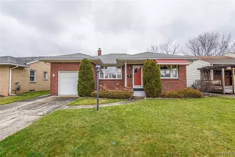 44 Sugnet Rd, Cheektowaga, NY 14215