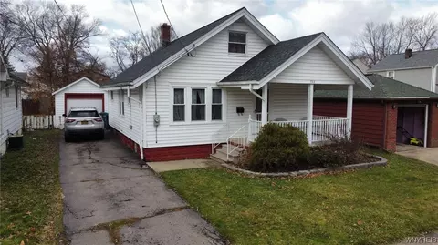 722 85th St, Niagara Falls, NY 14304