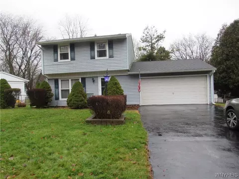 33 Lynaugh Rd, Victor, NY 14564