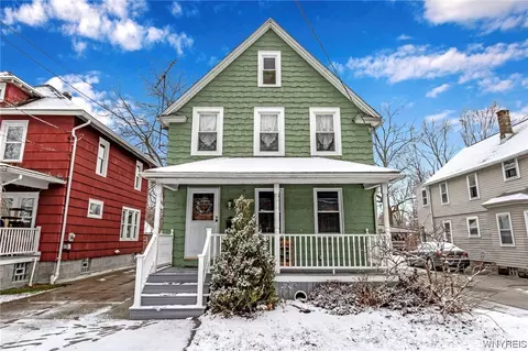 145 Aurora St, Lancaster, NY 14086