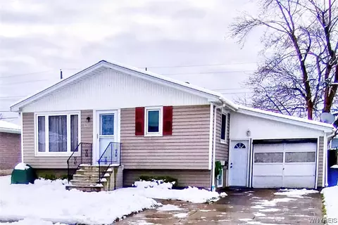130 Steven Dr, Cheektowaga, NY 14227
