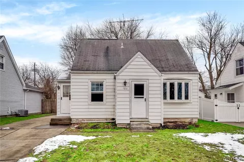 105 Central Blvd, Cheektowaga, NY 14225