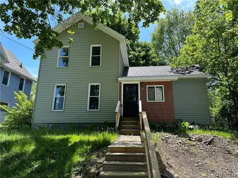 88 Borden Ave, Perry, NY 14530