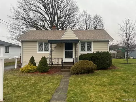 111 Southcrest Ave, Cheektowaga, NY 14225