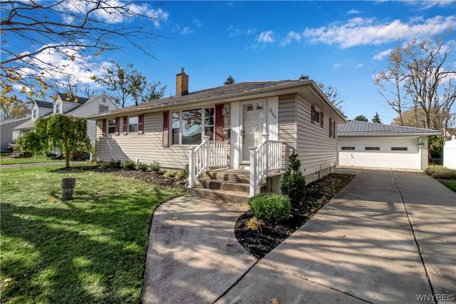 3440 Dickens Rd, Buffalo, NY 14219 | 42 Photos - Movoto