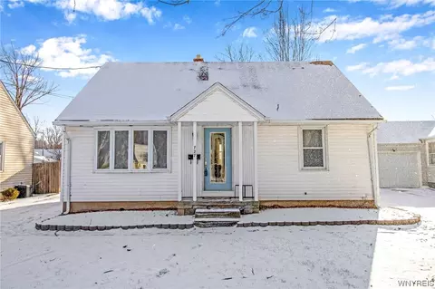 727 Mohawk St, Lewiston, NY 14092
