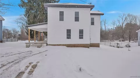 1403 Eagle St, Freedom, NY 14065