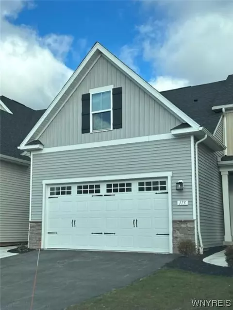 175 Slate Ln, Grand Island, NY 14072