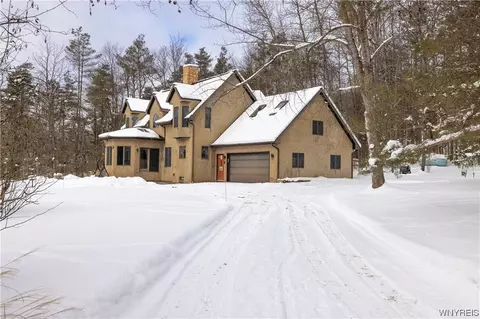 10450 New Oregon Rd, Eden, NY 14057