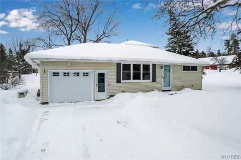 6715 Black Rd, Evans, NY 14047