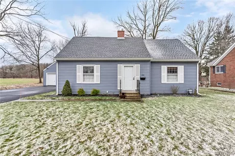 154 Girard Ave, Aurora, NY 14052