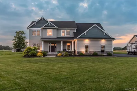 1530 Quaker Rd, Orchard Park, NY 14127