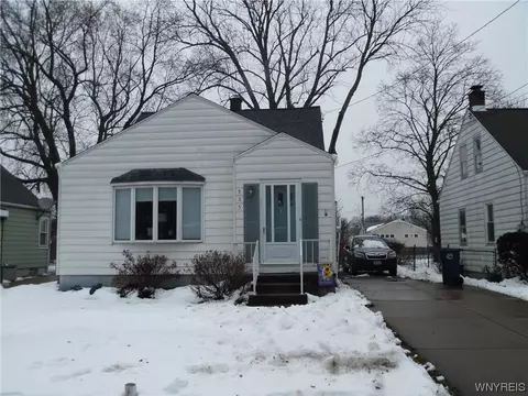 535 78th St, Niagara Falls, NY 14304