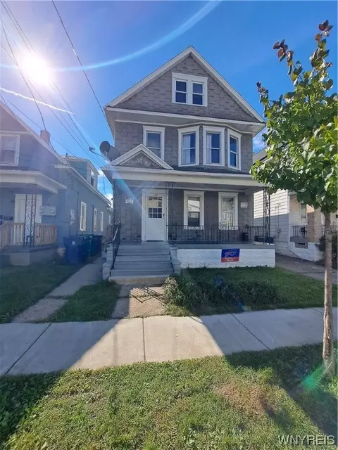 144 Peter St, Buffalo, NY 14207