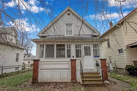 2228 Linwood Ave, Niagara Falls, NY 14305