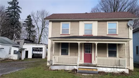 6125 Main Rd, Stafford, NY 14143