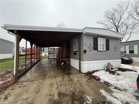 32 Annamarie Ter, Cheektowaga, NY 14225