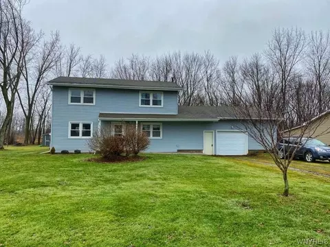 6189 Keller Ave, Newfane, NY 14108