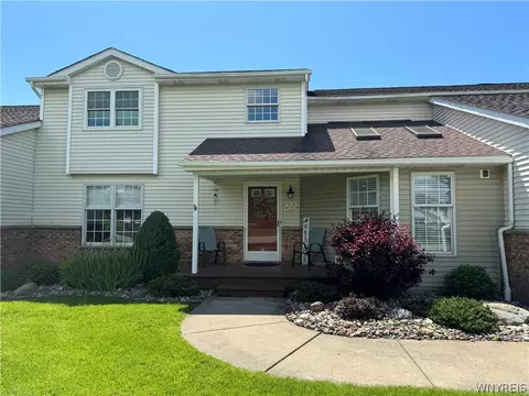 123 Southwick Dr, Orchard Park, NY 14127