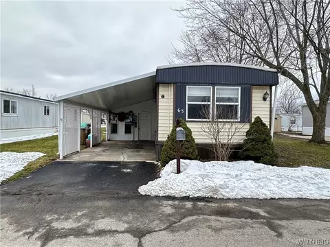 63 Tammy Ln, Cheektowaga, NY 14225