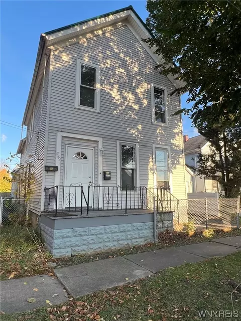 559 Spring St E, Buffalo, NY 14204