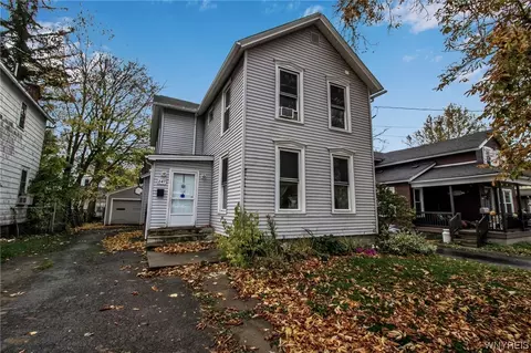 247 Price St, Lockport, NY 14094