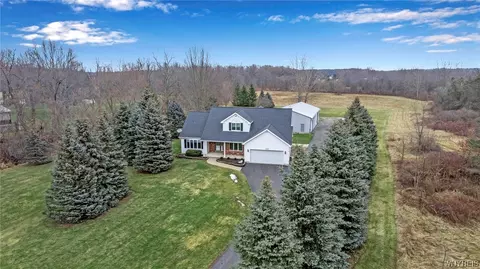 4629 Plank Rd, Cambria, NY 14094