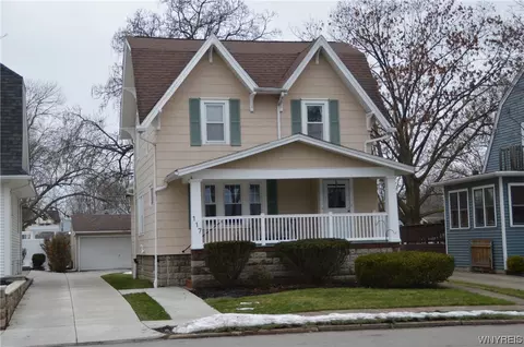 117 Elmwood Park W, Tonawanda, NY 14150