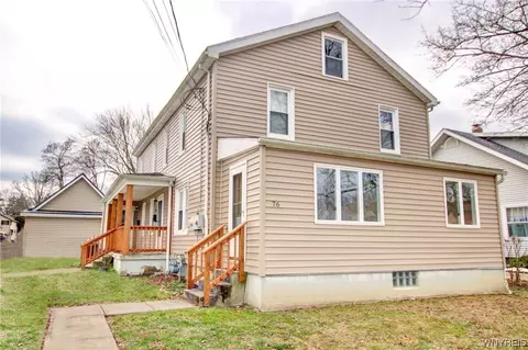 76 Center St, Evans, NY 14006