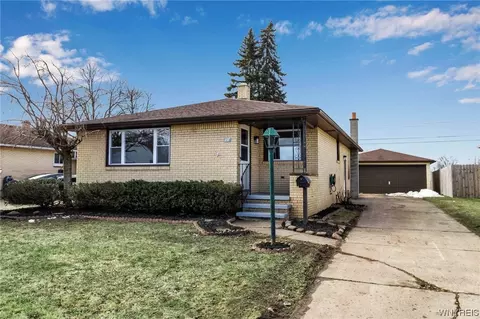 74 Jane Dr, Cheektowaga, NY 14227
