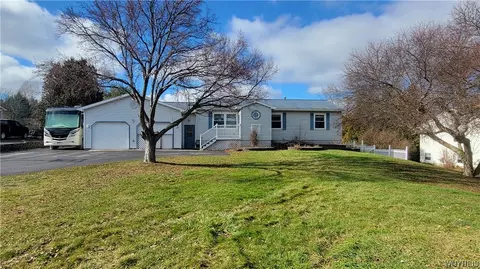 935 Churchville Riga Rd, Riga, NY 14428