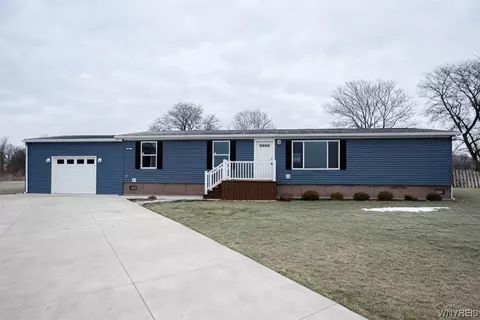 4041 Seneca Pkwy, Niagara, NY 14304