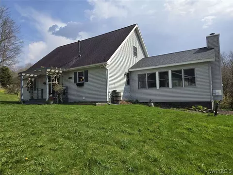 2044 Centerline Rd, Sheldon, NY 14167