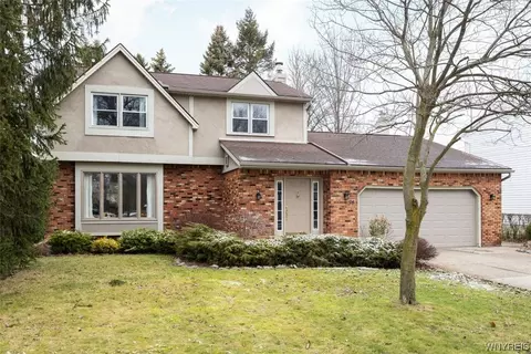 98 Bragg Ct, Amherst, NY 14221