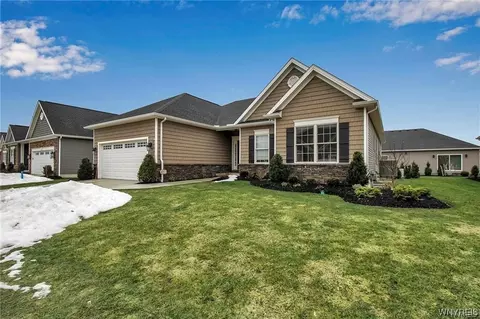 5732 Waterford Ln, Clarence Center, NY 14032